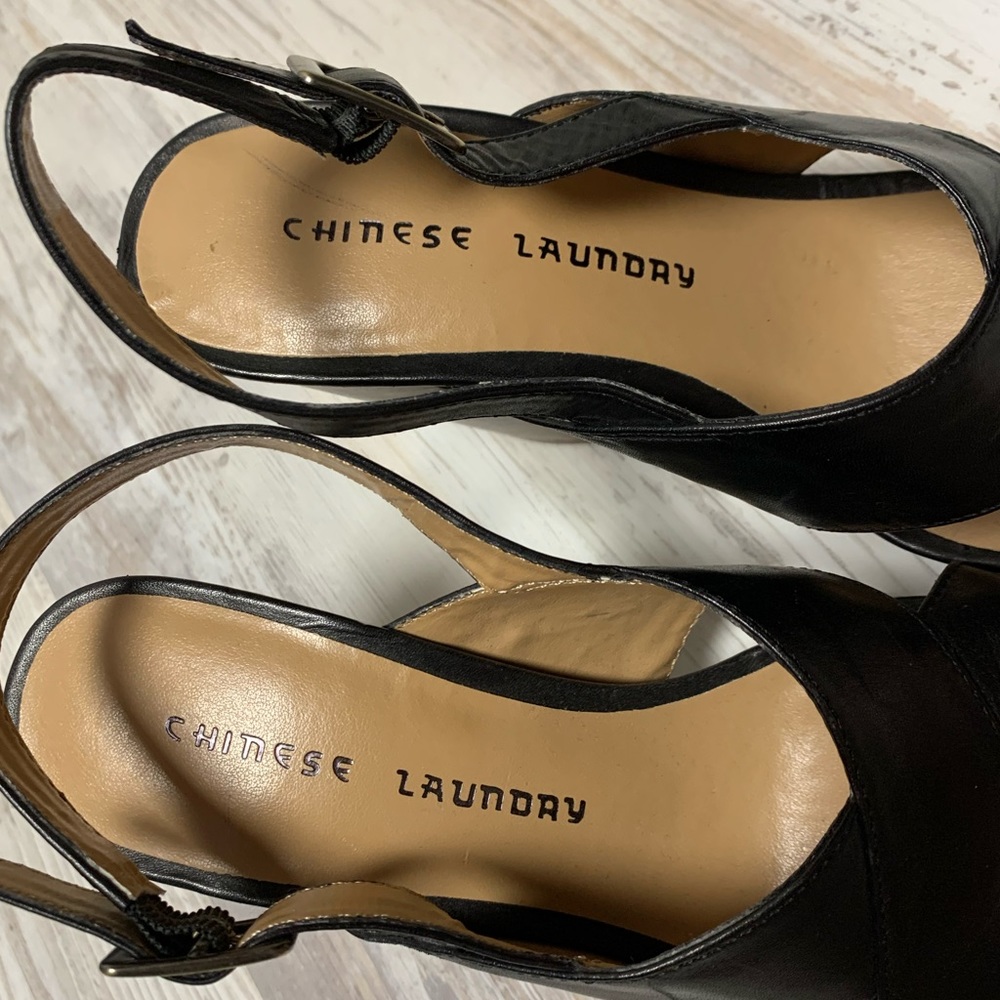 NEW Chinese Laundry Black Leather Sandals 7 - Picture 4 of 8